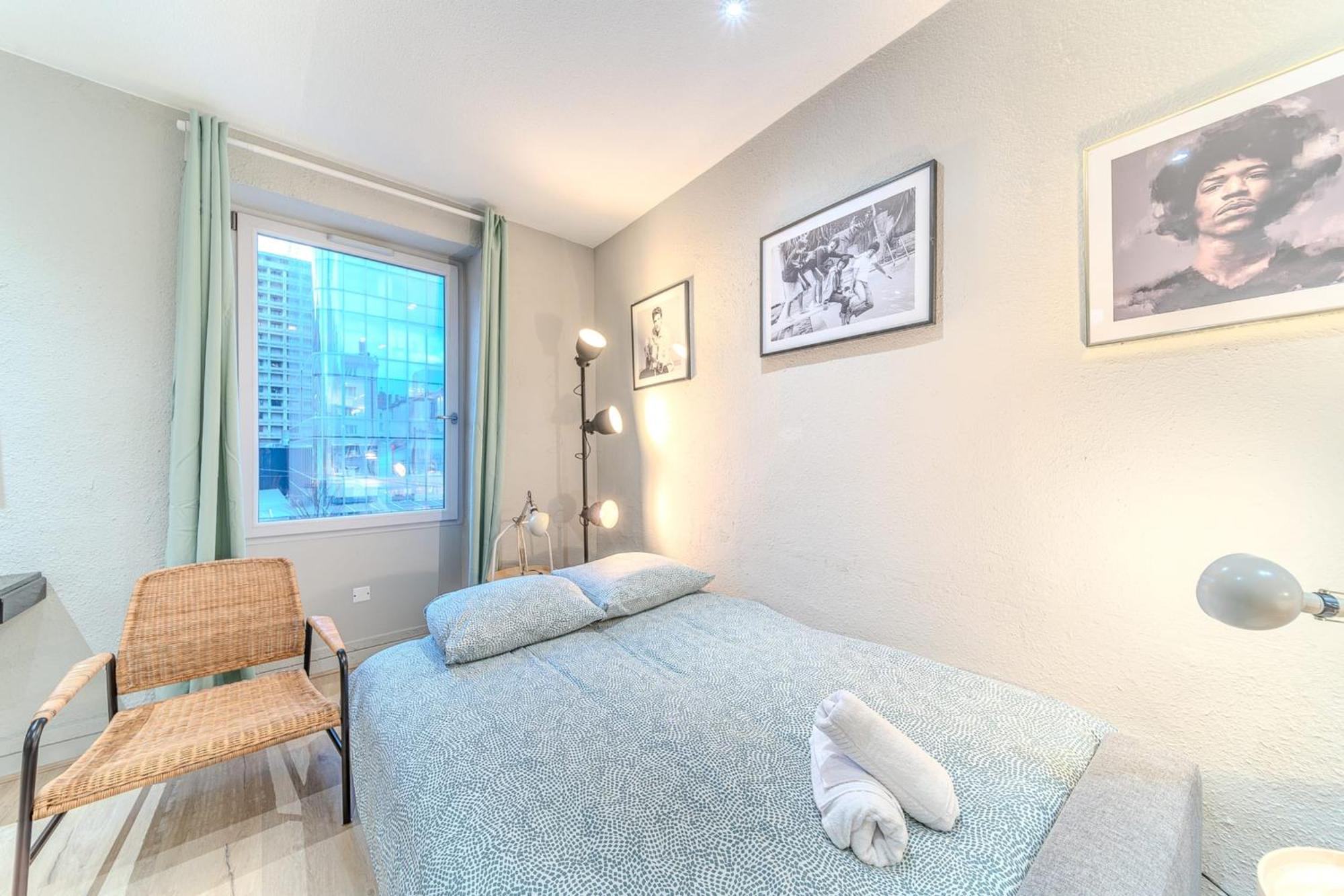 Charming 1-Bedroom Apartment Across From Halles Paul Bocuse & Part-Dieu Лион Екстериор снимка